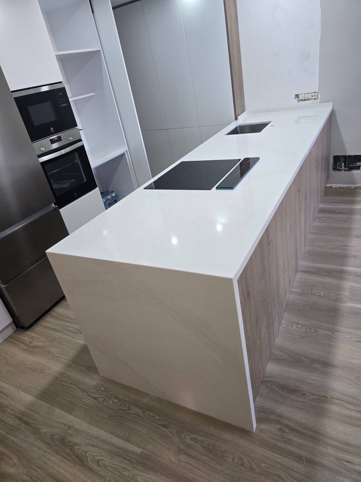 Queencimeras renovación de encimeras de cocina y baño en Almería